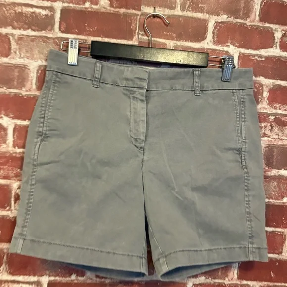 J. Crew Women's Gray Casual Chino Shorts - Picture 2 of 7